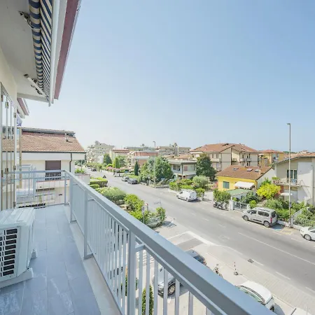 Cinzia By Interhome * Viareggio
