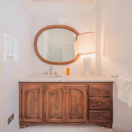 Cinzia By Interhome فياريجيو